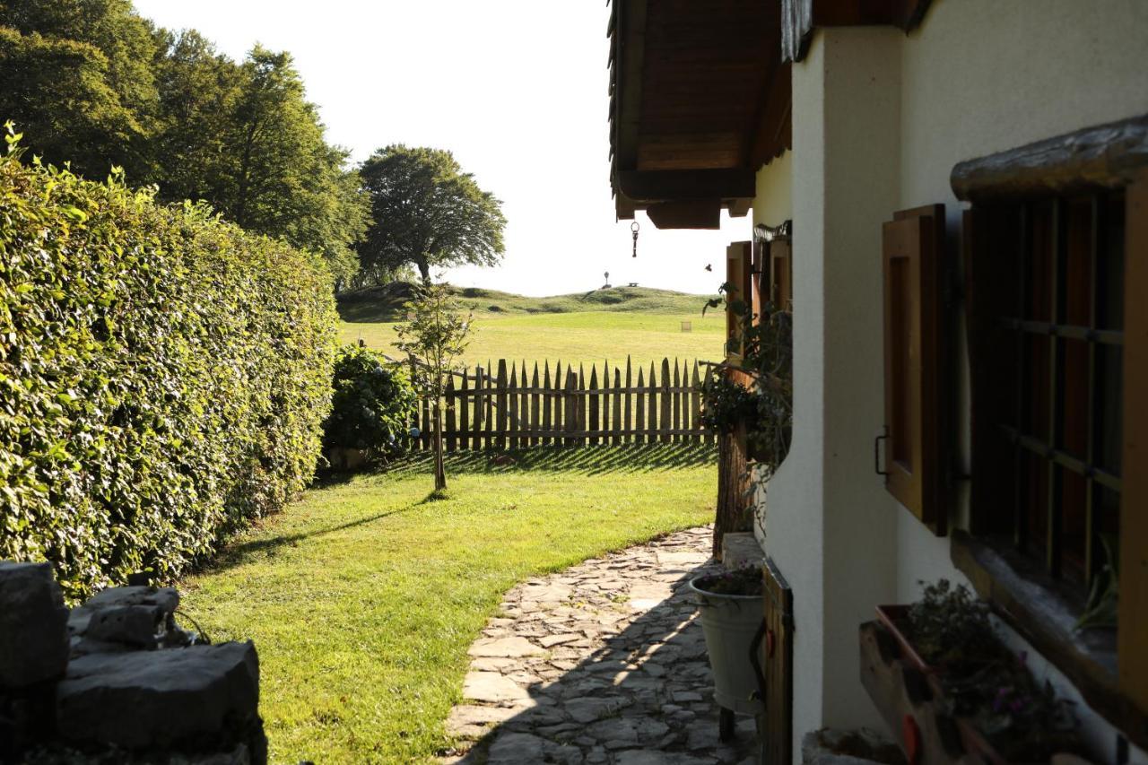 Baita Tana Da L'Ors Forgaria nel Friuli Exterior photo