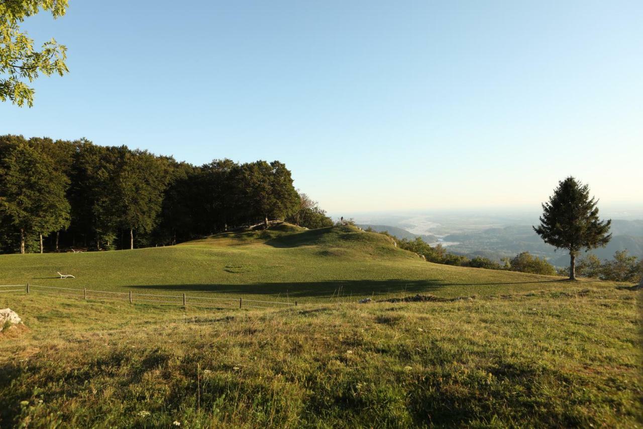 Baita Tana Da L'Ors Forgaria nel Friuli Exterior photo